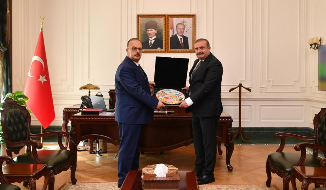 Başkanımız Sayın Rıdvan GÜLEÇ, Ankara Valisi Sayın Yakup CANBOLAT'ı Makamında Ziyaret Etti.
