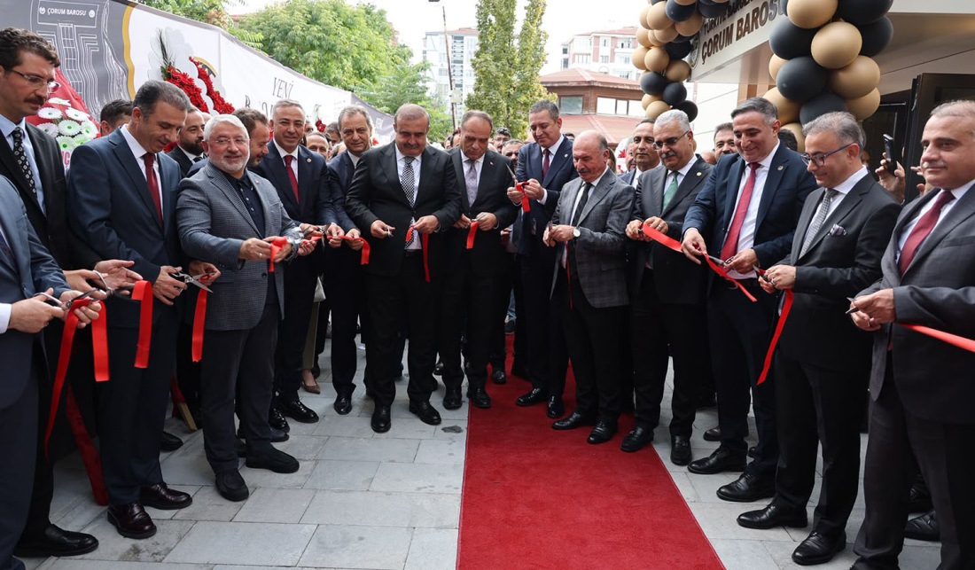 Uyuşmazlık Mahkemesi Başkanımız Sayın Rıdvan GÜLEÇ, Çorum Barosu Hizmet Binasının Açılışına Katıldı