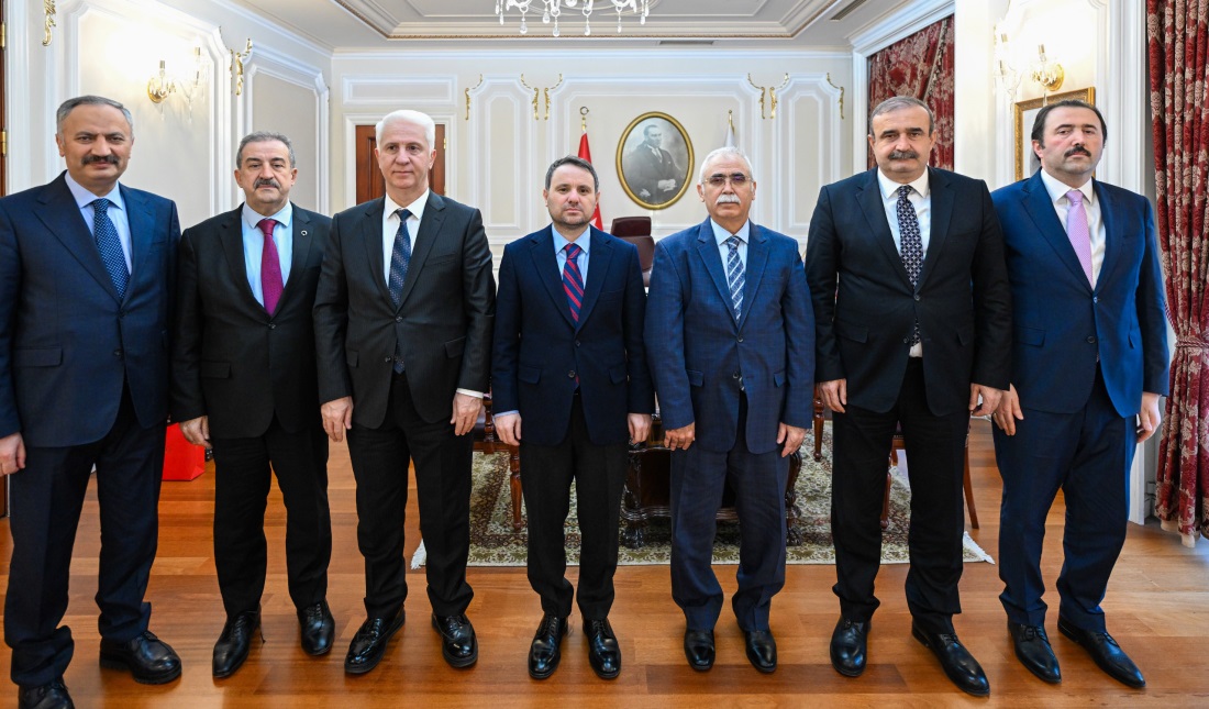 Başkanımız Sayın Rıdvan GÜLEÇ, Adalet Bakanı Sayın Akın GÜRLEK’i Makamında Ziyaret Etti.