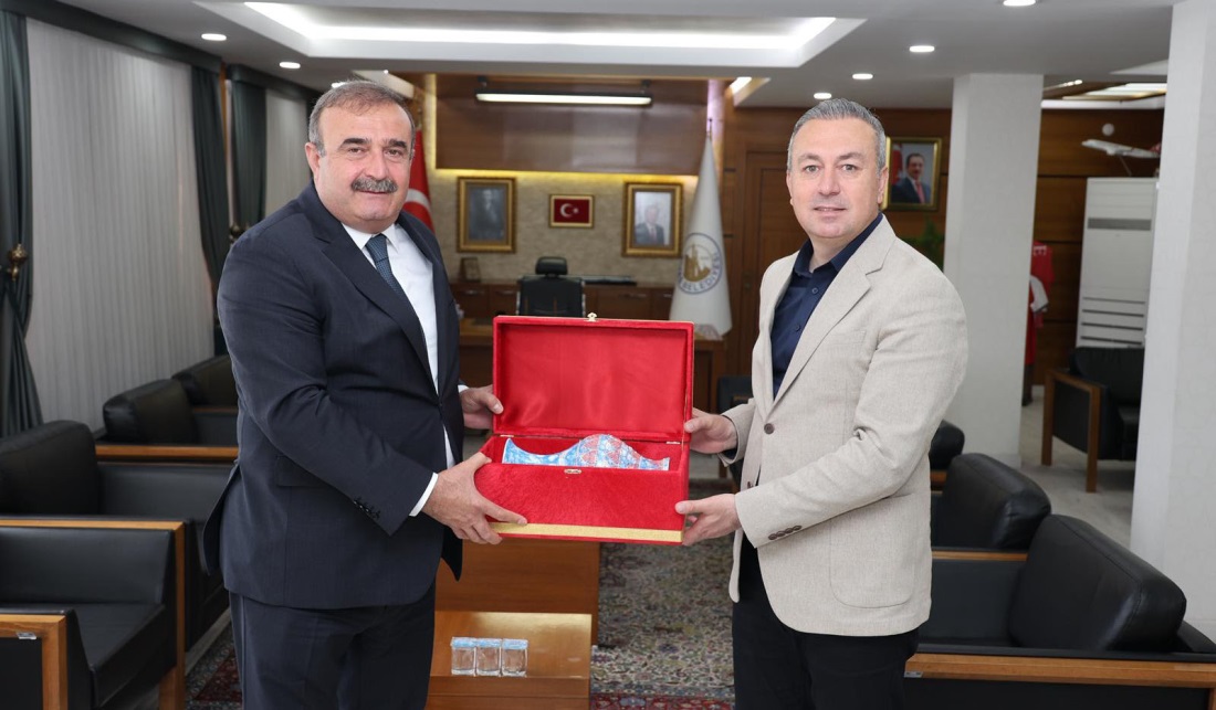 Başkanımız Sayın Rıdvan GÜLEÇ'ten, Sivas Belediye Başkanı Sayın Dr. Adem UZUN'a Ziyaret