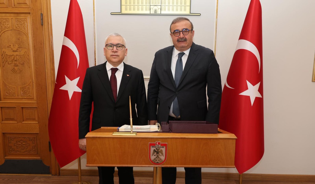 Başkanımız Sayın Rıdvan GÜLEÇ'ten, Sivas Valisi Sayın Dr. Yılmaz ŞİMŞEK'e Ziyaret
