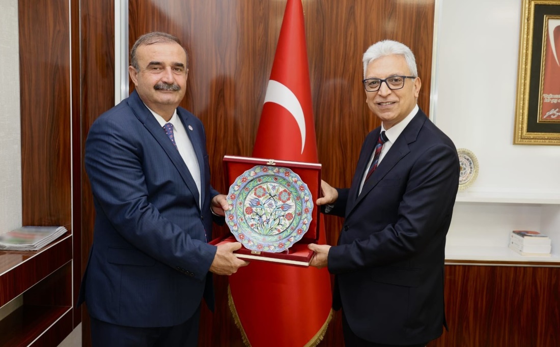 Adana Adalet Komisyonu Başkanı Sayın Mehmet Ali ÇOLAK makamında ziyaret edildi.
